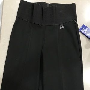 Nygard slim capri